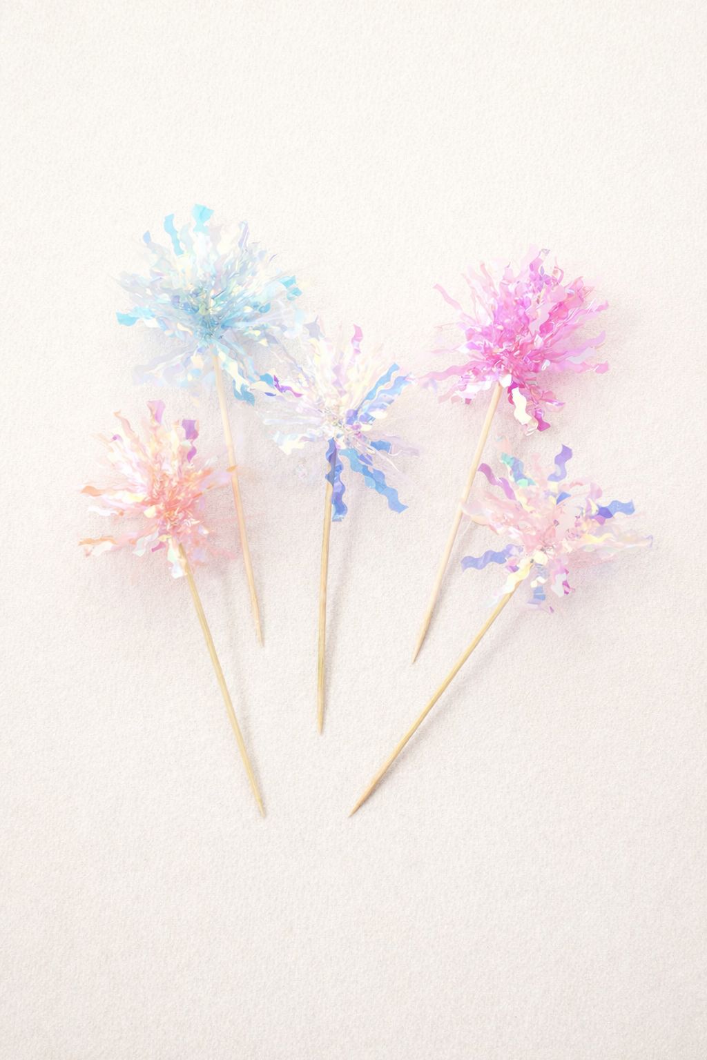 Candles and tassel toppers set